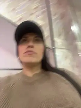CatalinaSantana83 Live Chatraum