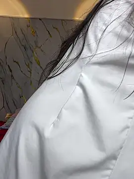 Tinakitten чат на живо