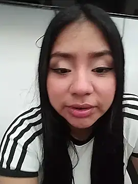 Amber_Herrera Adlı Modelin Canlı Sohbet Odası