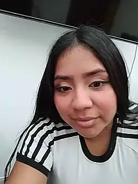Amber_Herrera Adlı Modelin Canlı Sohbet Odası