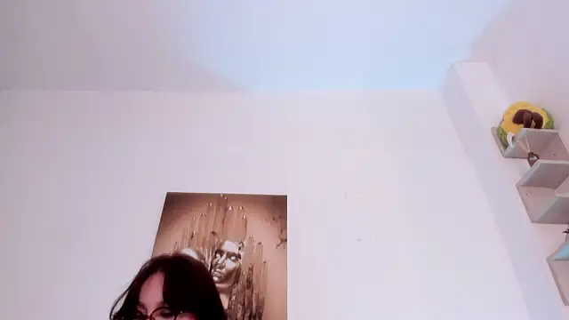 Eleena_S élő chatszobája