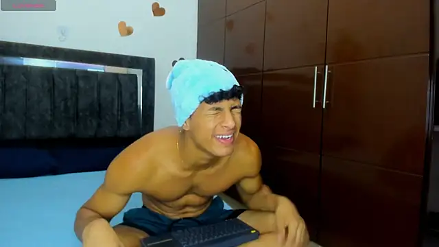 Онлайн секс-шоу Nicolas_AthleticBoy