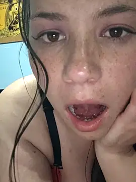 Sala de chat ao vivo de BIGTITS0
