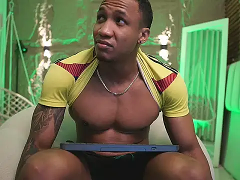 LoganVarela Webcam show