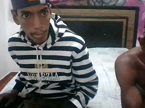 Ryan_chocolate_hornyn Live-seksikameraesitys