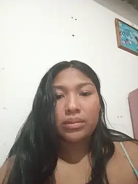MoonMua чат на живо