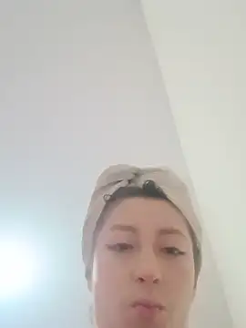MiaSaenn Live chat-huone
