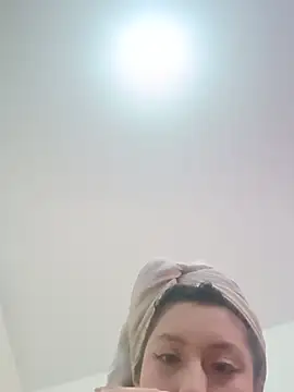 Živá chatovací místnost MiaSaen