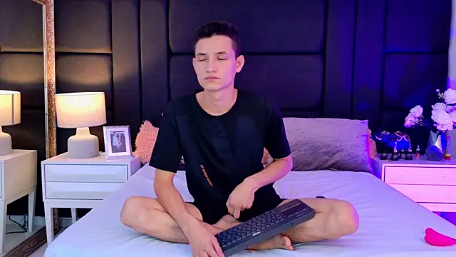 IssaAndMax Cameră chat live