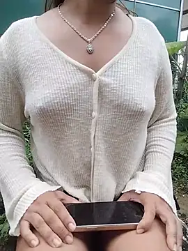 חדר צ'אט בשידור חי של candyyy19