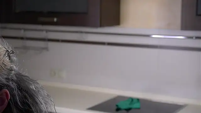 Chat soba uživo modela CharmingJoy