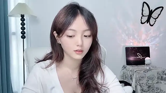 wenwen8888 Adlı Modelin Canlı Sohbet Odası