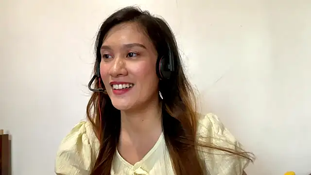 LoreenWasiuta's Live Chat Room