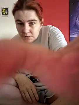GoldenWifee's Live Chat Room