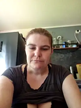 Chat soba uživo modela GoldenWifee