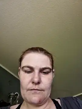 GoldenWifee Live Chatraum