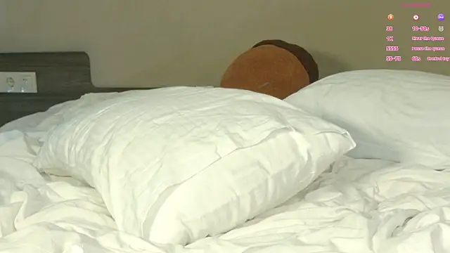 Živá chatovací místnost leonameilee
