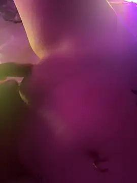 roxxinefox 现场聊天室