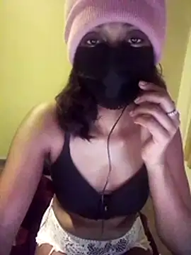 غرفة دردشة queen_shelly المباشرة