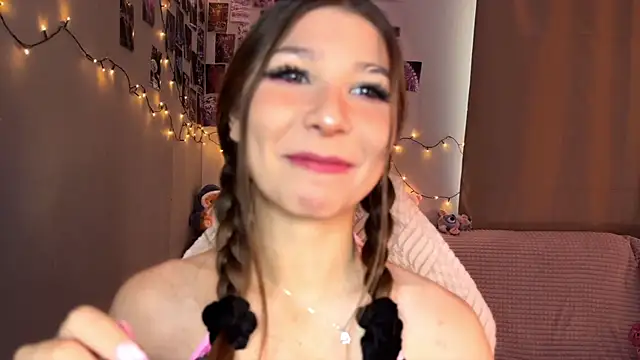 Živá chatovací místnost LillyyLilith