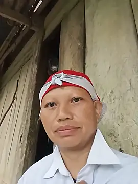 Phòng Chat Trực Tiếp Ila-min