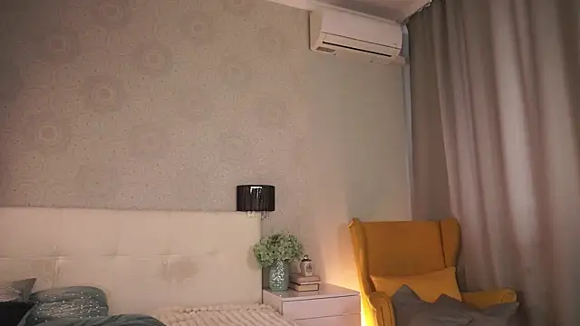 JacquilineDinnen Adlı Modelin Canlı Sohbet Odası