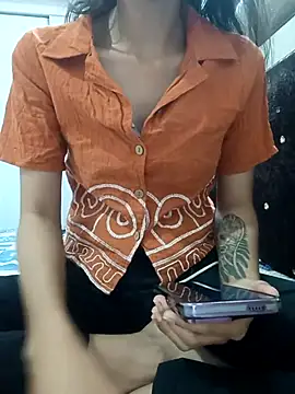 חדר צ'אט בשידור חי של its_zoya_89