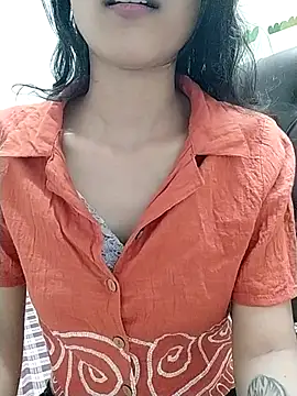 its_zoya_89 Adlı Modelin Canlı Sohbet Odası