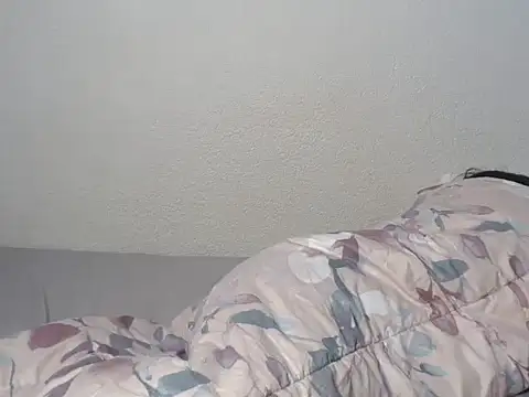 Bosomy44DZA Cameră chat live
