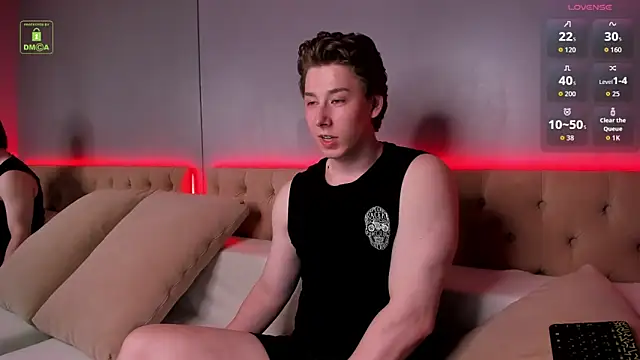 הופעת סקס קאם בשידור חי של Massimo_Voss