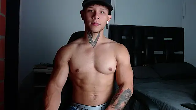 Seks show uživo modela Erosscott_ na kameri