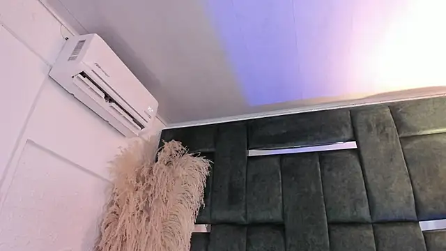 Luna_Juicyberry Live Chatraum