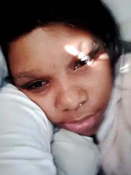Sala de chat ao vivo de Darrkdeeva665