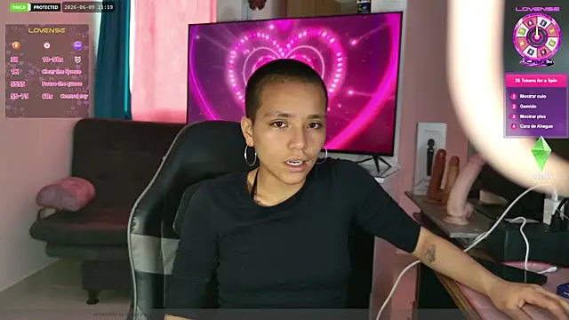 Malika_Amara 现场聊天室