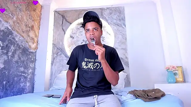 TaylorAndThalia Cameră chat live