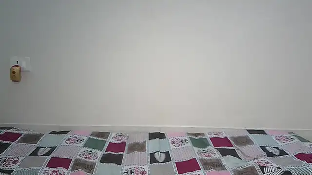 Angel_shy_ Adlı Modelin Canlı Sohbet Odası