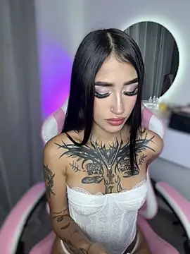 Babyygirl__ Ruang Obrolan Langsung