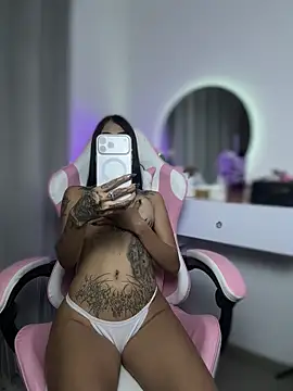 Živá chatovací místnost Babyygirl__