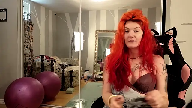 youngmilfBlossom Live chatroom
