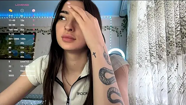 Chat soba uživo modela Luna_Frost