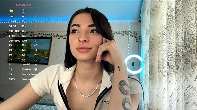 Luna_Frost Live Chatraum
