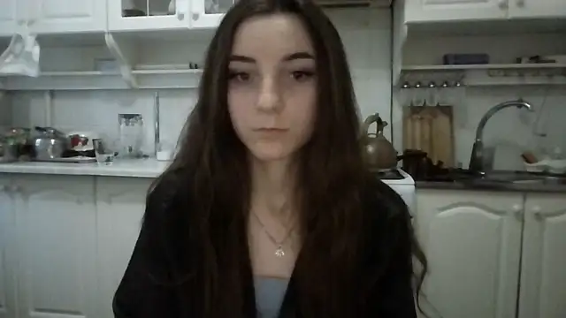 PollySecrettt 现场聊天室