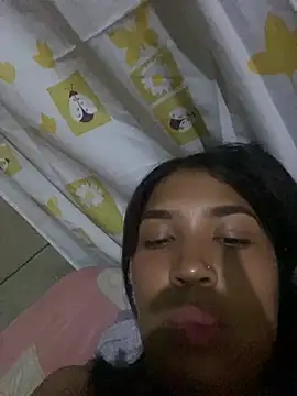 nina20xxxx Adlı Modelin Canlı Sohbet Odası