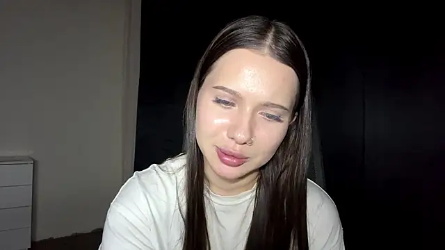 KarlyBiringer – Naživo XXX chat