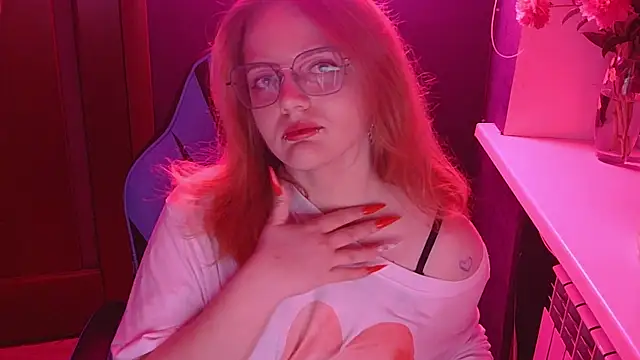 EnsuingPetal Cameră chat live