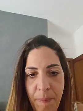 חדר צ'אט בשידור חי של whispersexy