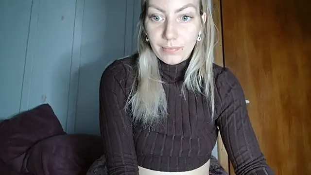 Alana_sc Adlı Modelin Canlı Sohbet Odası