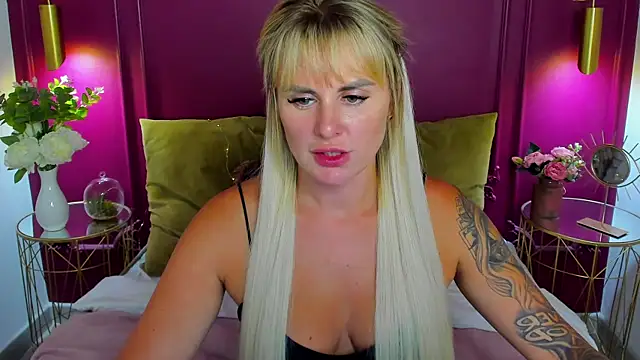LilyDav's Live Sex Cam Show