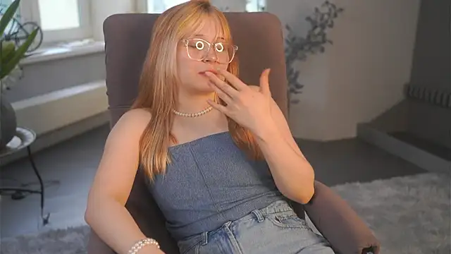 RonaPisciotta Live chatroom