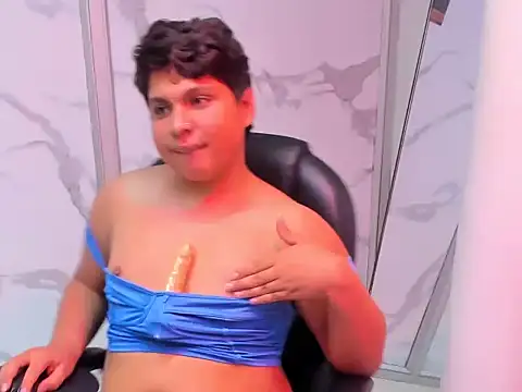 Seks show uživo modela IsabelaVillalba na kameri